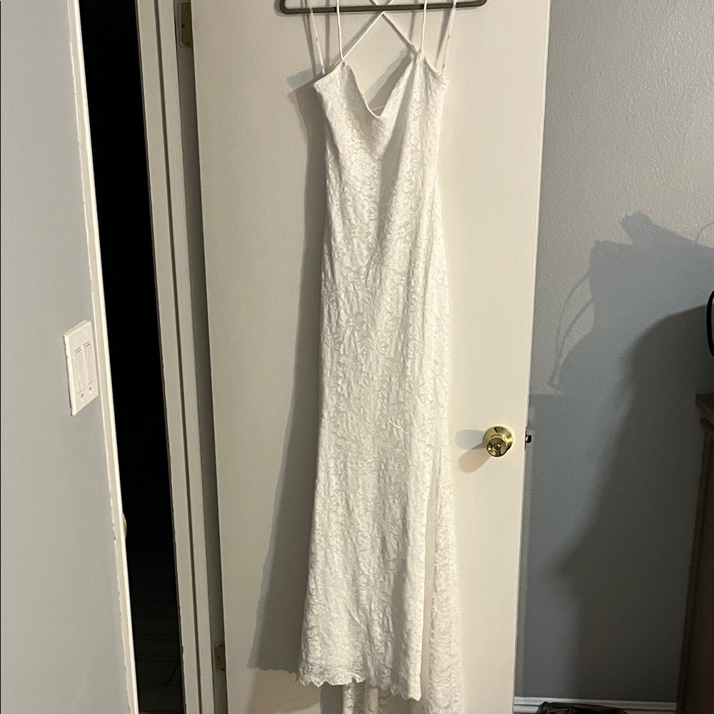 Lulu's Ivory Lace Wedding Gown